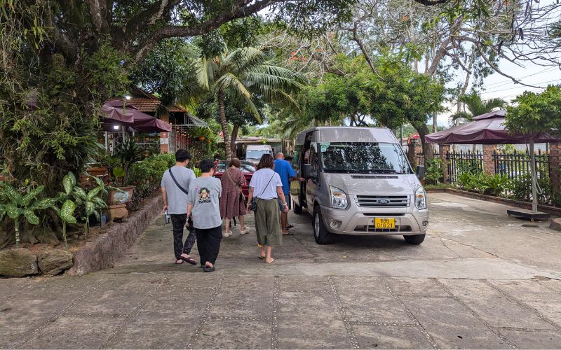 Thuê Xe Ô Tô 16 Chỗ Sân Bay Phú Quốc 7 chỗ 16 chỗ 29 chỗ Thuê Xe Ô Tô 16 Chỗ Sân Bay Phú Quốc 7 chỗ 16 chỗ 29 chỗ